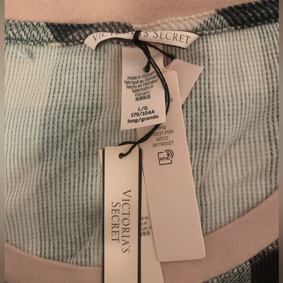 Victoria’s Secret Checkered Long Sleeve PJ Top - Picture 2 of 6